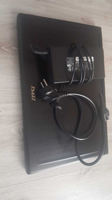MSI  GS63  7 generacja  Stealth