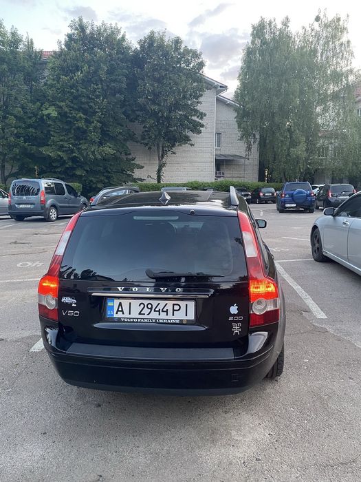 Продам автомобіль Volvo V50