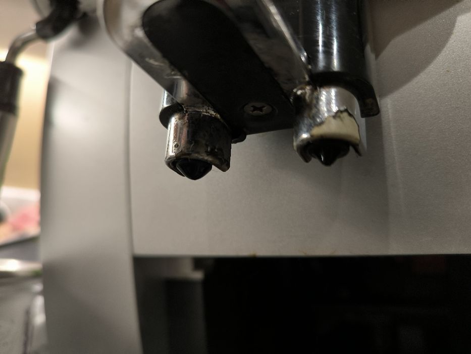 Ekspres DeLonghi magnifica s