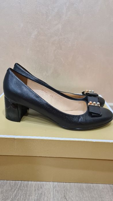 Туфлі жіночі Carlo Pazolini