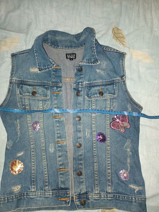 Женская жилетка джинсовая
