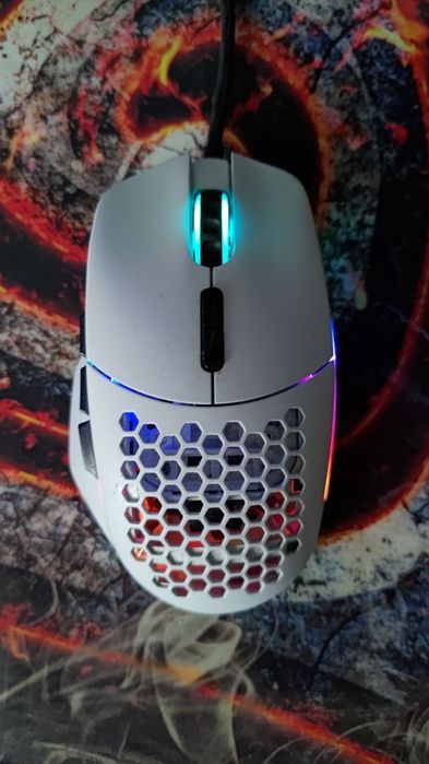 Myszka gamingowa Super lekka Glorious model I USB 69g