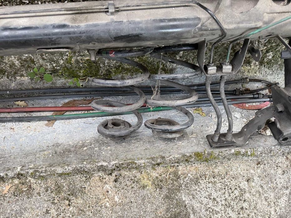 Eixo Traseiro, elevadores dos vidros, e outras peças para Renault Clio II
