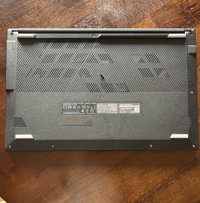 PC Asus Vivobook GO E1504FA