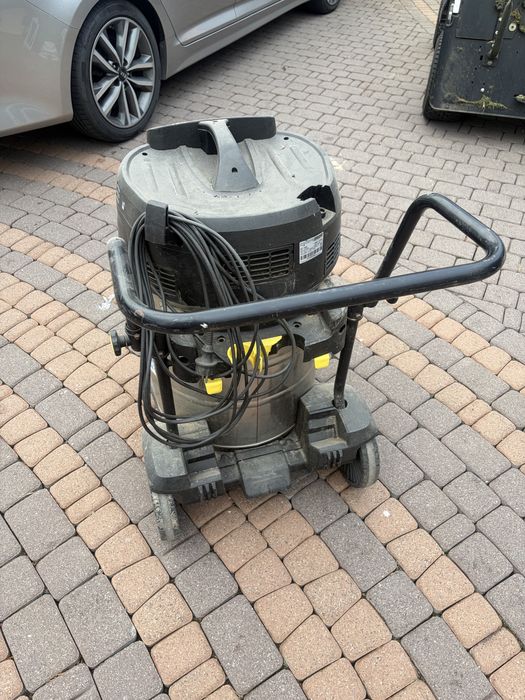 Odkurzacz Karcher NT  70/2 2400w
