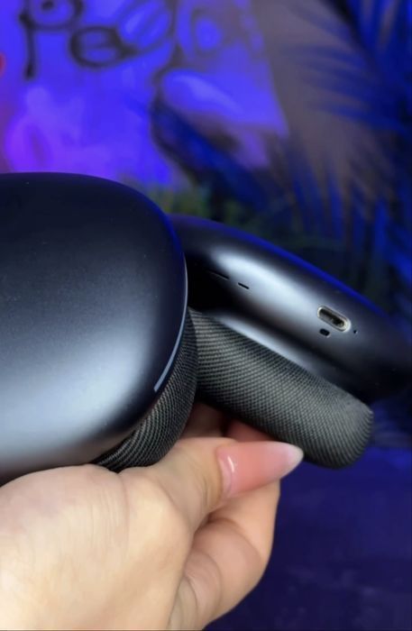 Навушники AirPods Max (2025 gen) чіп Airoha / Беспроводные наушники