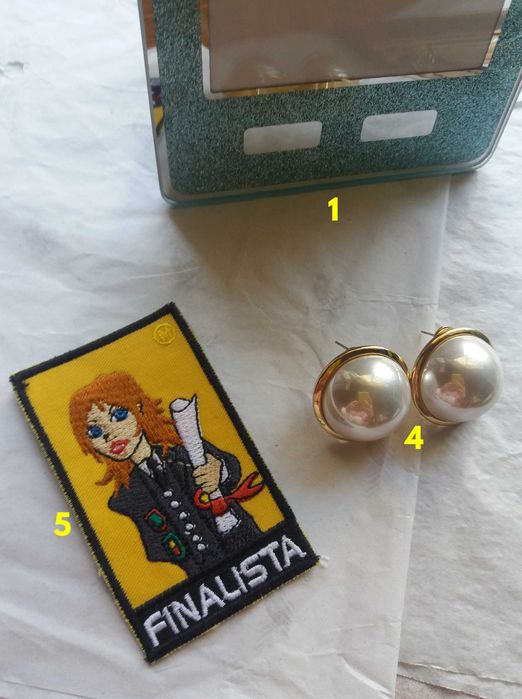 Brincos, carteira, moldura, carteira