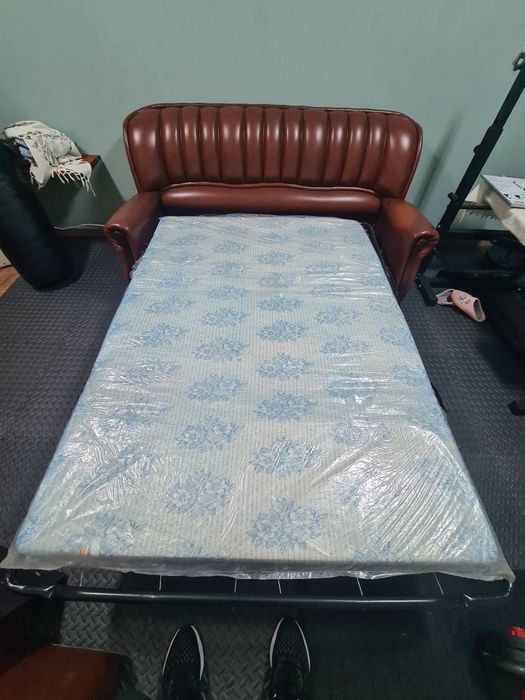 Sofá cama em excelente estado