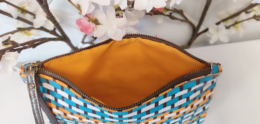 Bolsa como nova em tecido