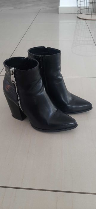 Buty damskie botki roz.38 Stan idealny jak nowe.Jenny Fairy.