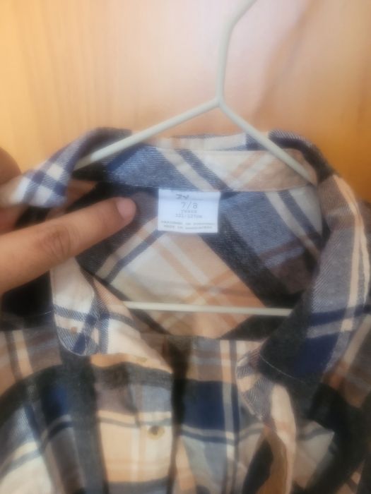 Camisa de criança da ZY, em padrão xadrez