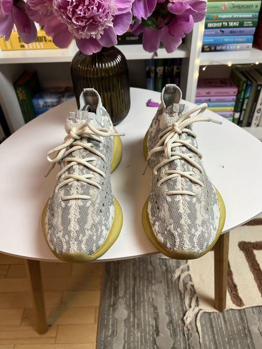 Adidas yeeze boost 380 чоловічі кросівки адідас ізі буст 42