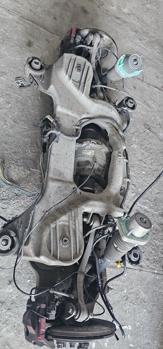 Подрамник  ,підрамник, ричаг важель,Land Rover, Range Rover Sport L494