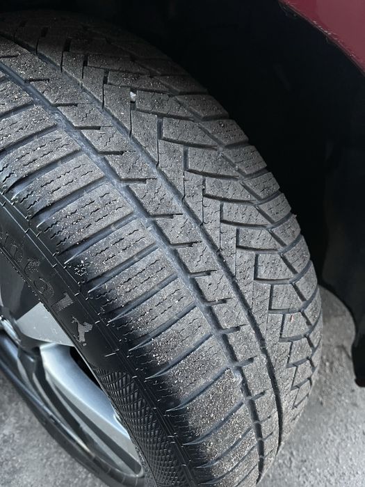 Автомобіль Nissan Leaf 2014 року