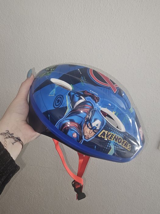 Capacete de Criança Marvel
