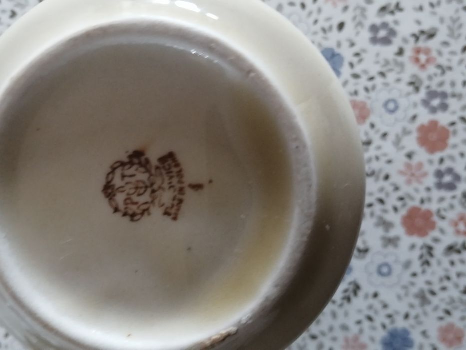 Ceramiczny mlecznik z ostami-Tułowicece