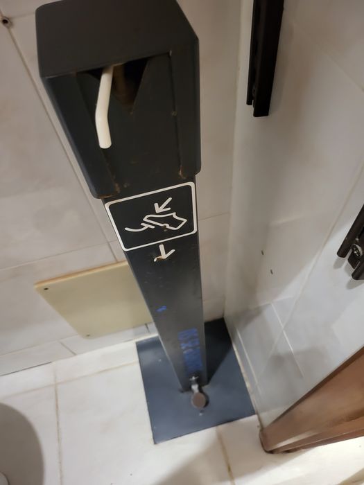 Dispensador de álcool gel