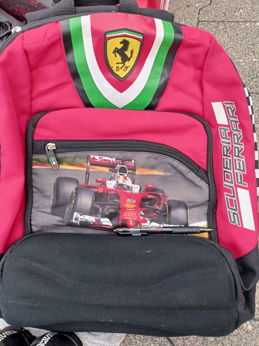 Plecak Ferrari z limitowanej kolekcji kolekcja