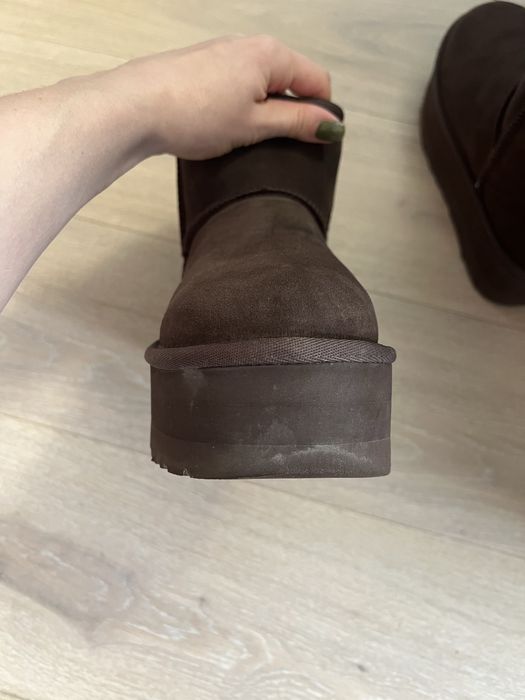 UGG на платформі