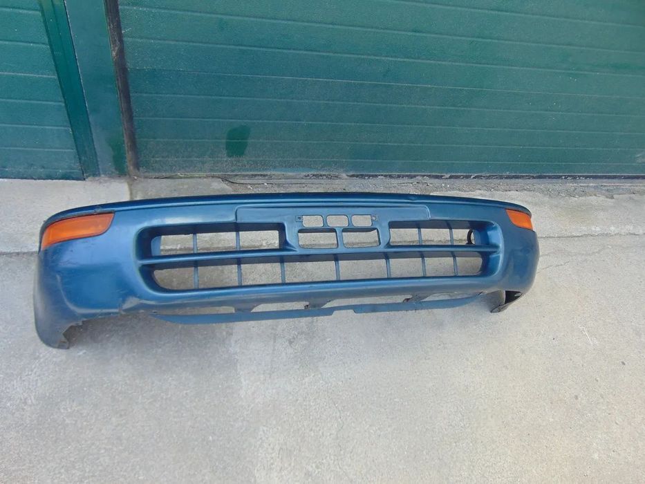 Toyota Corolla XL liftback para-choques
