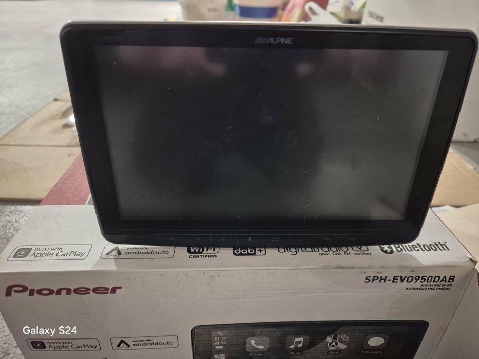 Alpine iLX F-259
Model: iLX-F25