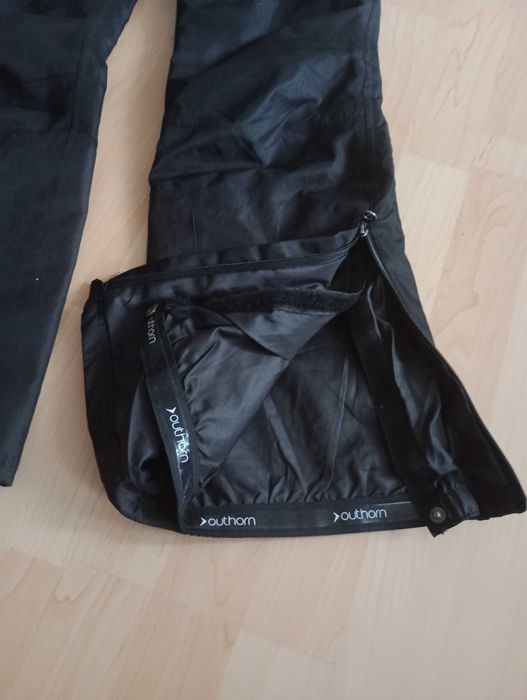Spodnie dziewczęce narciarskie Outhorn rozmiar XS/158