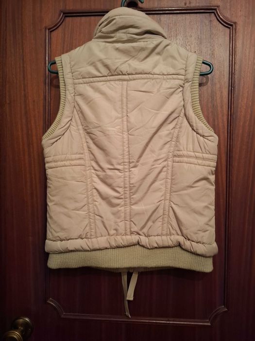 Blusão / Colete sem Mangas Stradivarius T/L