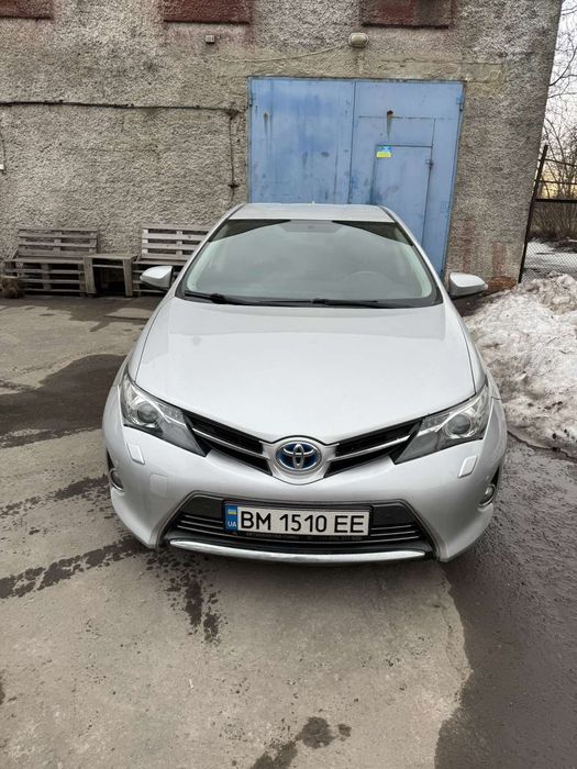 Toyota Auris Hybrid
