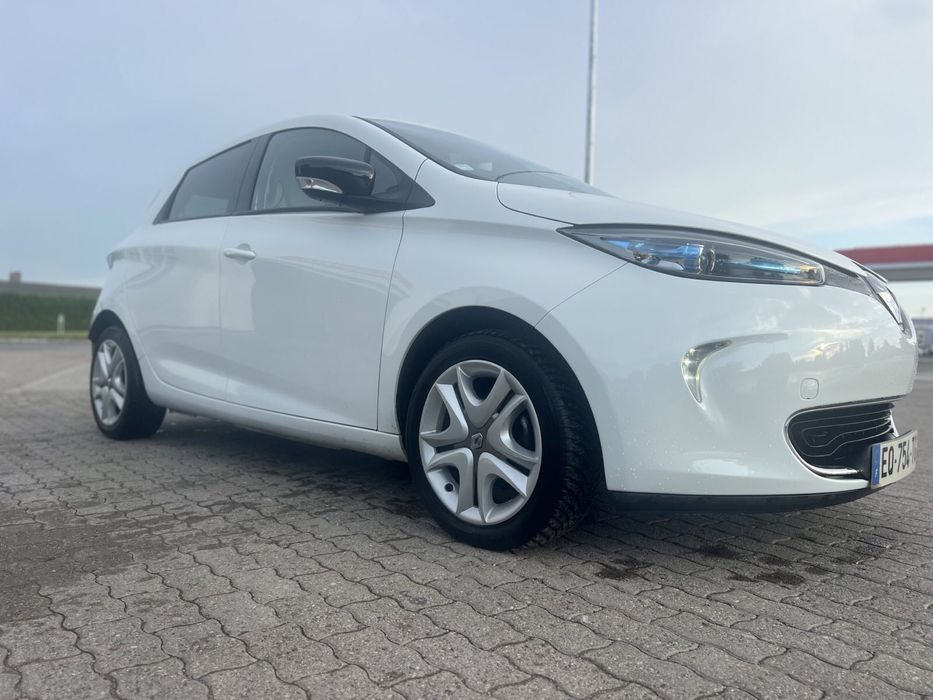 Renault Zoe 41квт 300км