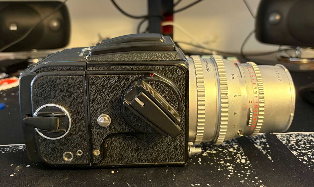 Hasselblad 500 C/M - 150mm 1:4 - testada