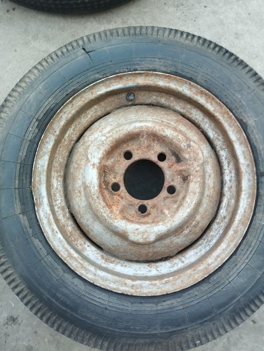 Пара коліс на Москвич R15