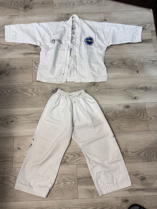 Кимоно детское б/у, для девочки/мальчика 7-9 лет