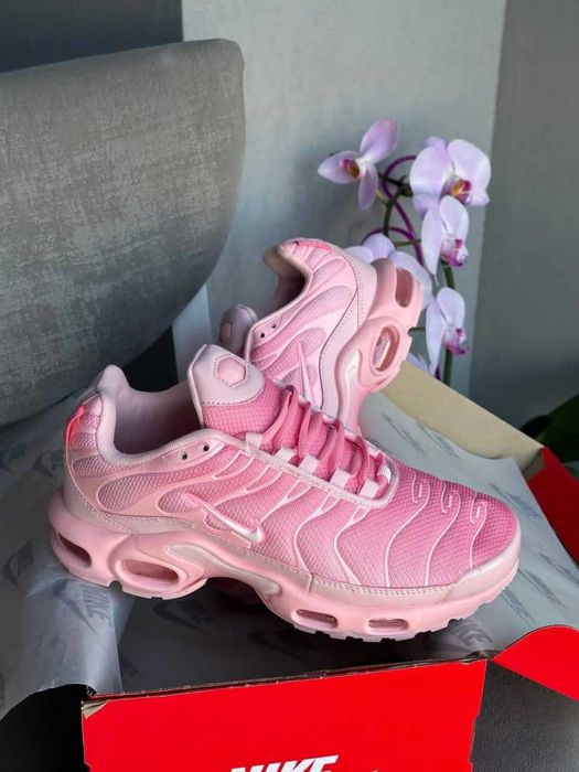 Кросівки Nike Air Max TN Plus Pink