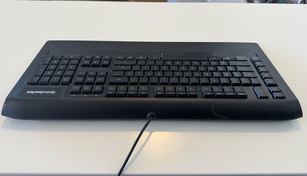 Klawiatura SteelSeries APEX  64121 stan idealny