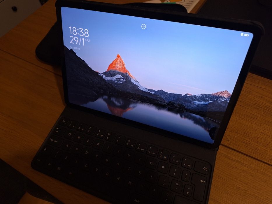 Tablet Redmi Pad pro com capa, teclado e bolsa de proteção