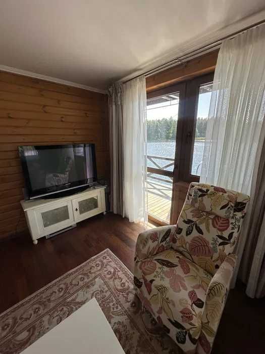 Ексклюзив . Будинок на воді: ліс, річка,та повна гармонія.