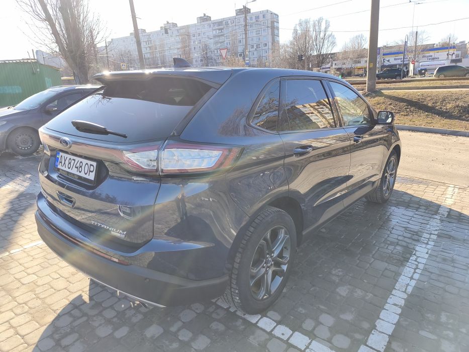 Продам Ford edge