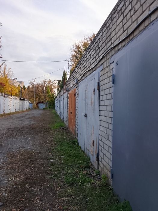 Продам сдам  гараж в кооперативе