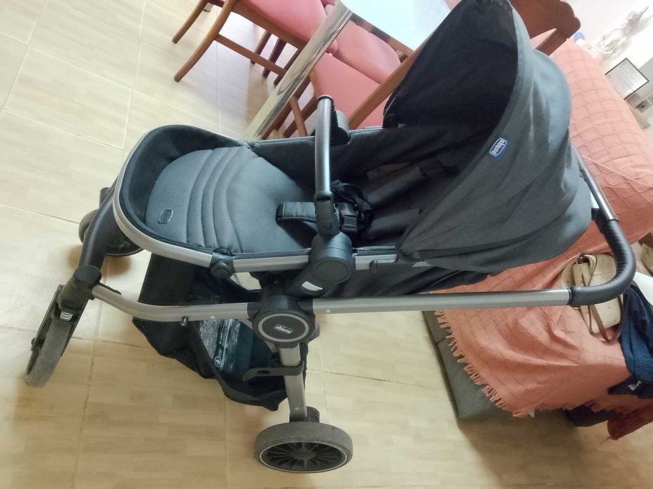 Carrinho de bebê CHICCO