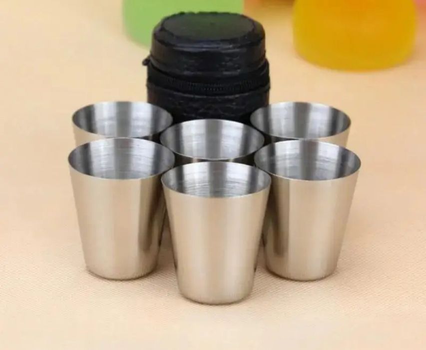 4шт подорожні нержавіючих сталевих стаканів в футлярі. Нове