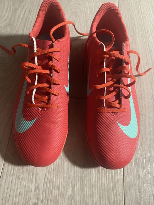 Сороканіжки Найк Меркуріал