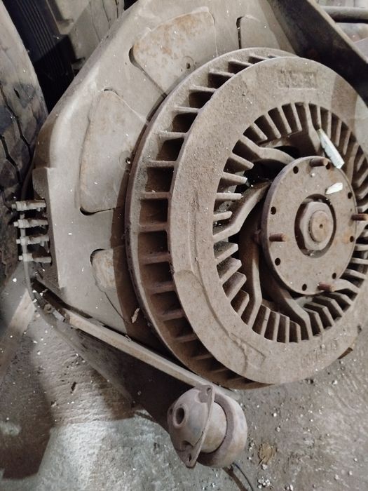 Travão elétrico para camião