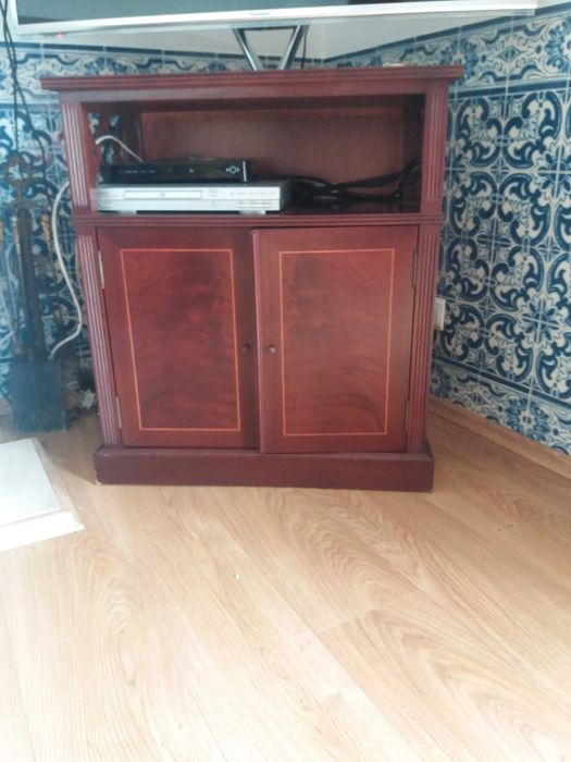 mesas de suporte para salas e tv