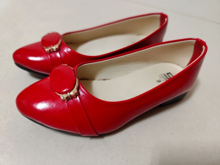 Sapatos vermelhos para Menina - Sreeleathers (Novos - Tam. 27)