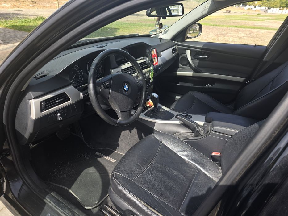 Bmw 320d de 2012 com muitos extras