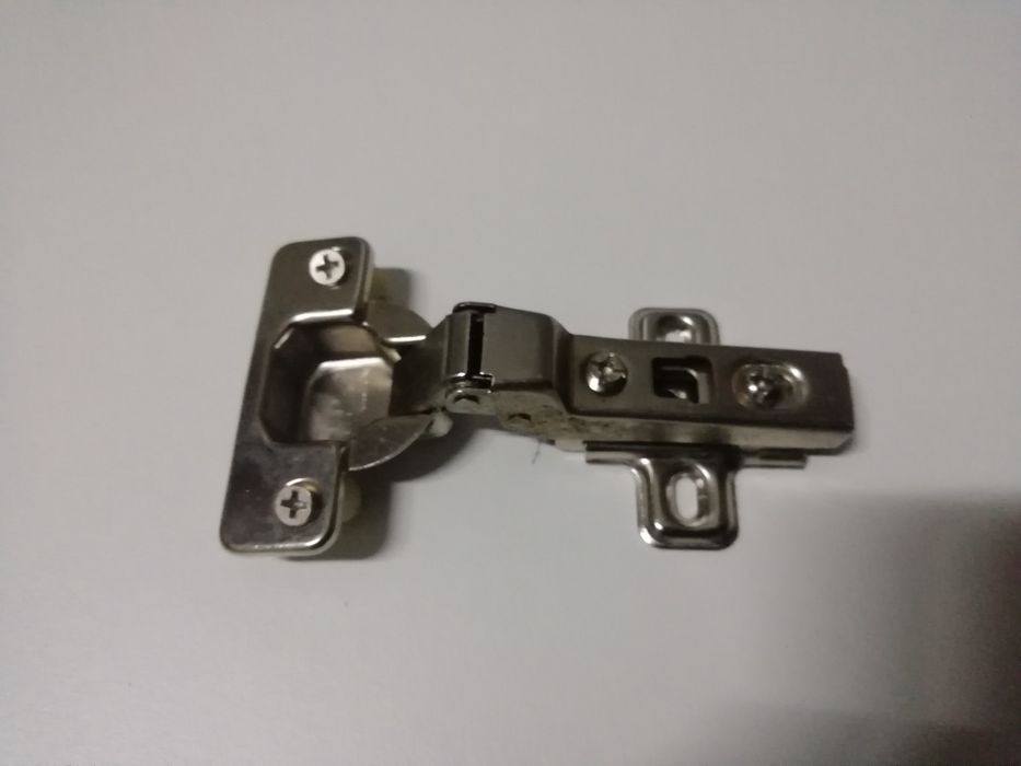 Dobradiças, para portas, de cozinha.