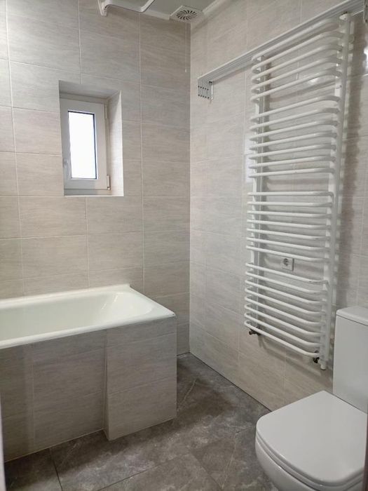 Продам будинок в місті  по вул.Хоткевича