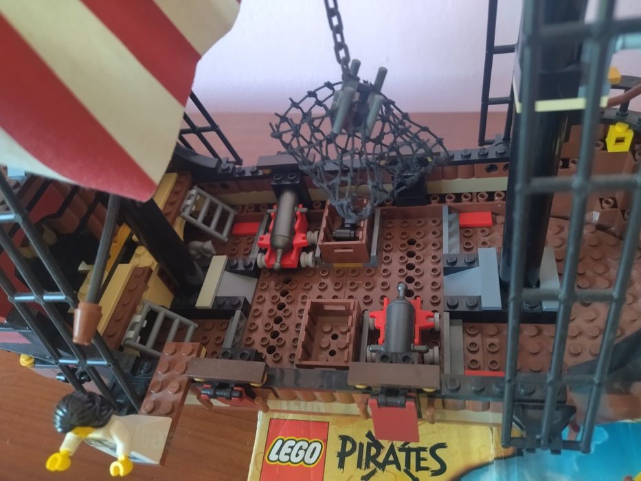 LEGO 6243 pirates perła Czarnobrodego statek piracki. Plus tratwa