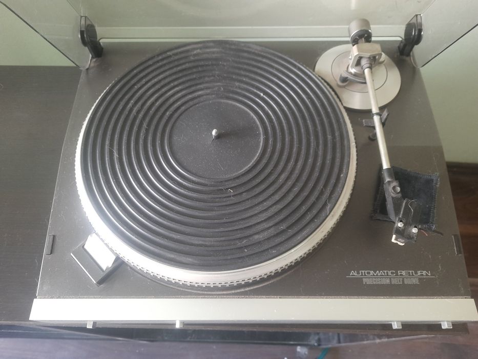 Комплект  Hi-Fi  аппаратуры. JVC, B&W, Telefunken.