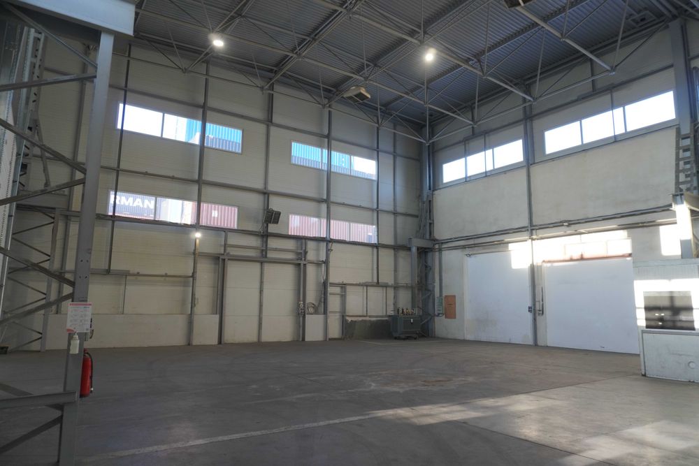 wynajmę ogrzewany magazyn wys. składowania, blisko Estakady, Portu